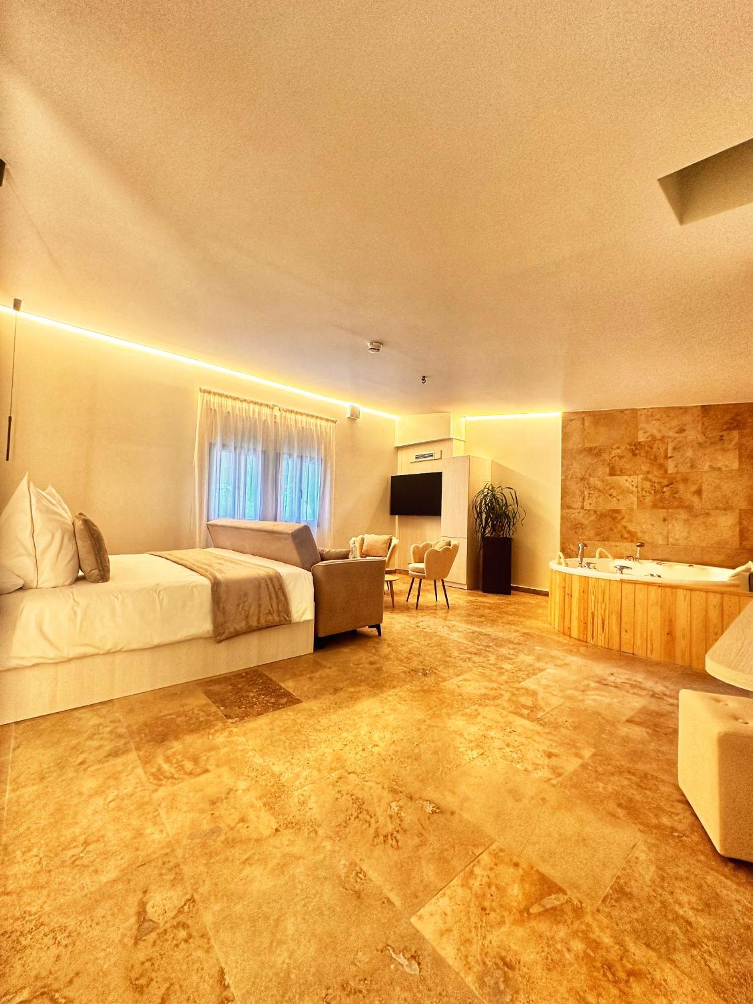 Boutique Hotel Comtal Empuries Ρόζες Εξωτερικό φωτογραφία